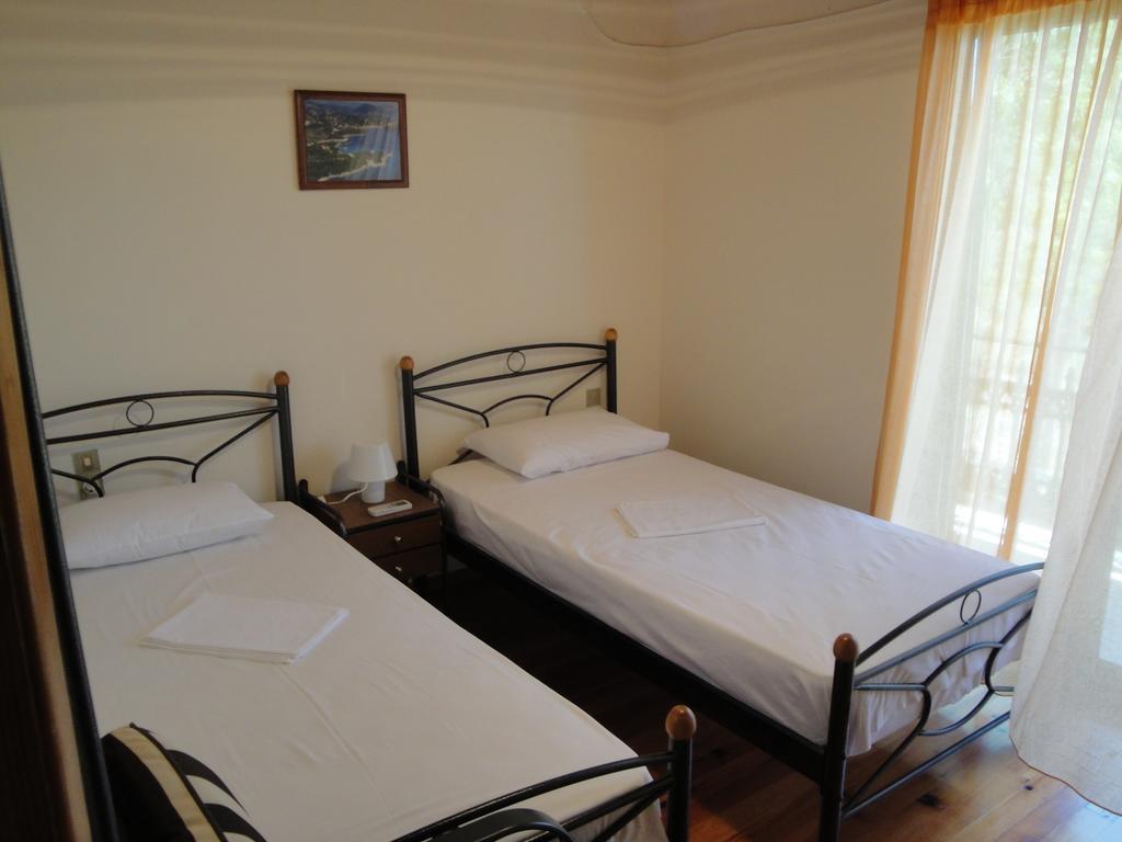 Paschos Rooms Sívota Kamer foto