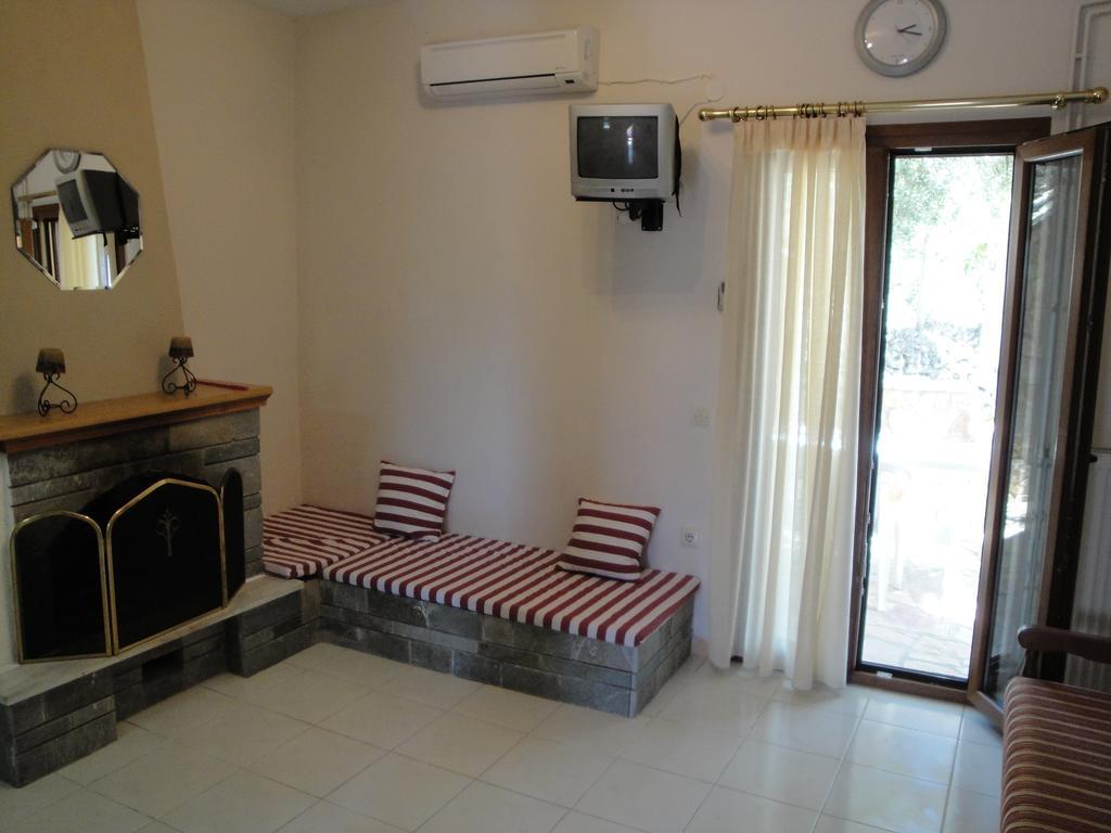 Paschos Rooms Sívota Kamer foto